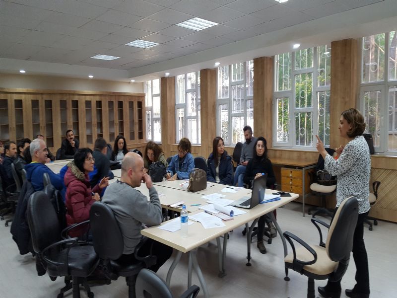 zmir Oemtek-07.03.2017-Eitim Orta Okullarmzdan narl M.T.A.L dan katlmc dareci ve retmen gurubuna Uygulamal Davran Analizi Semineri Yapld